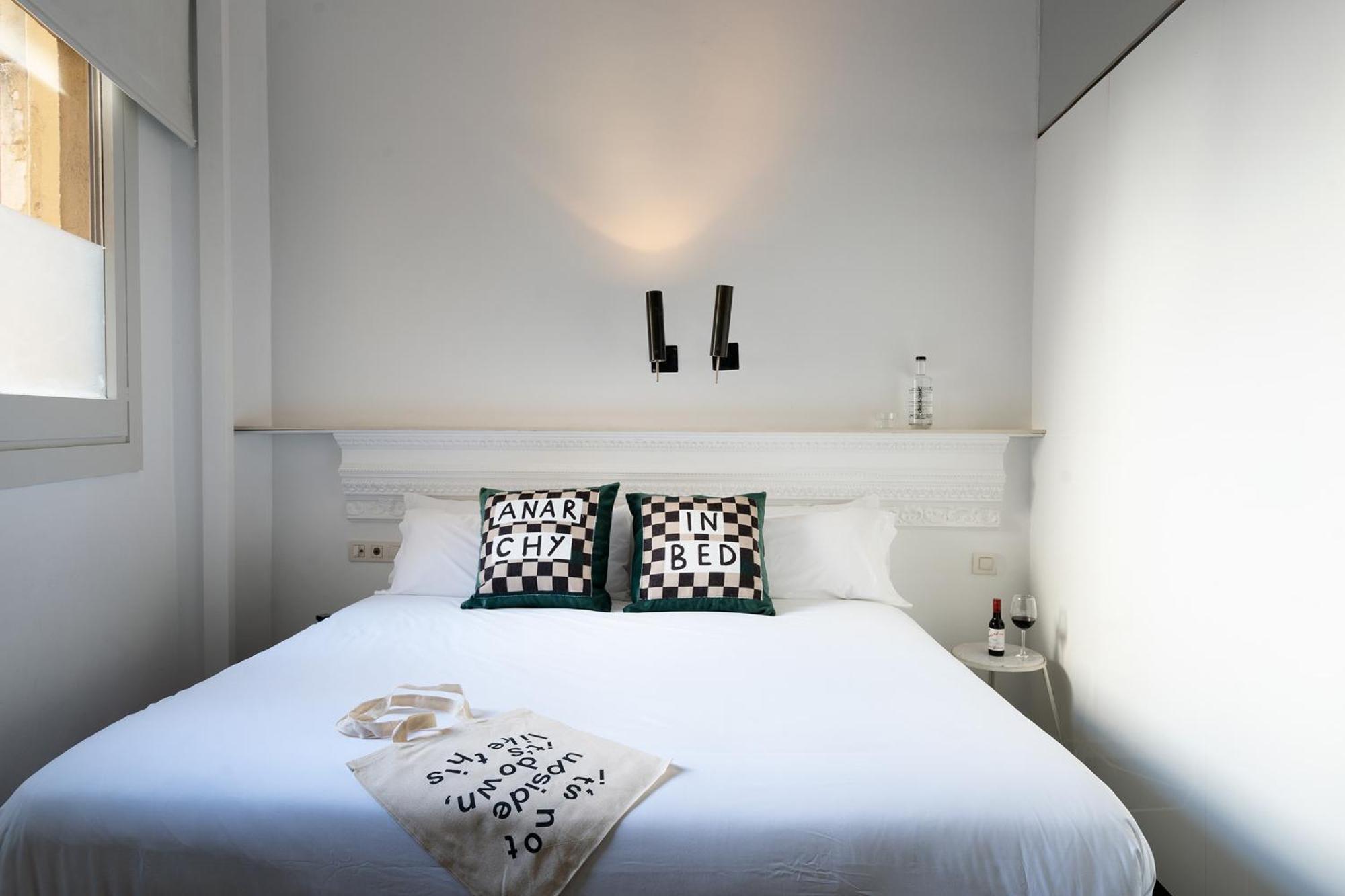 Chic & Basic Born Boutique Hotel Барселона Екстериор снимка