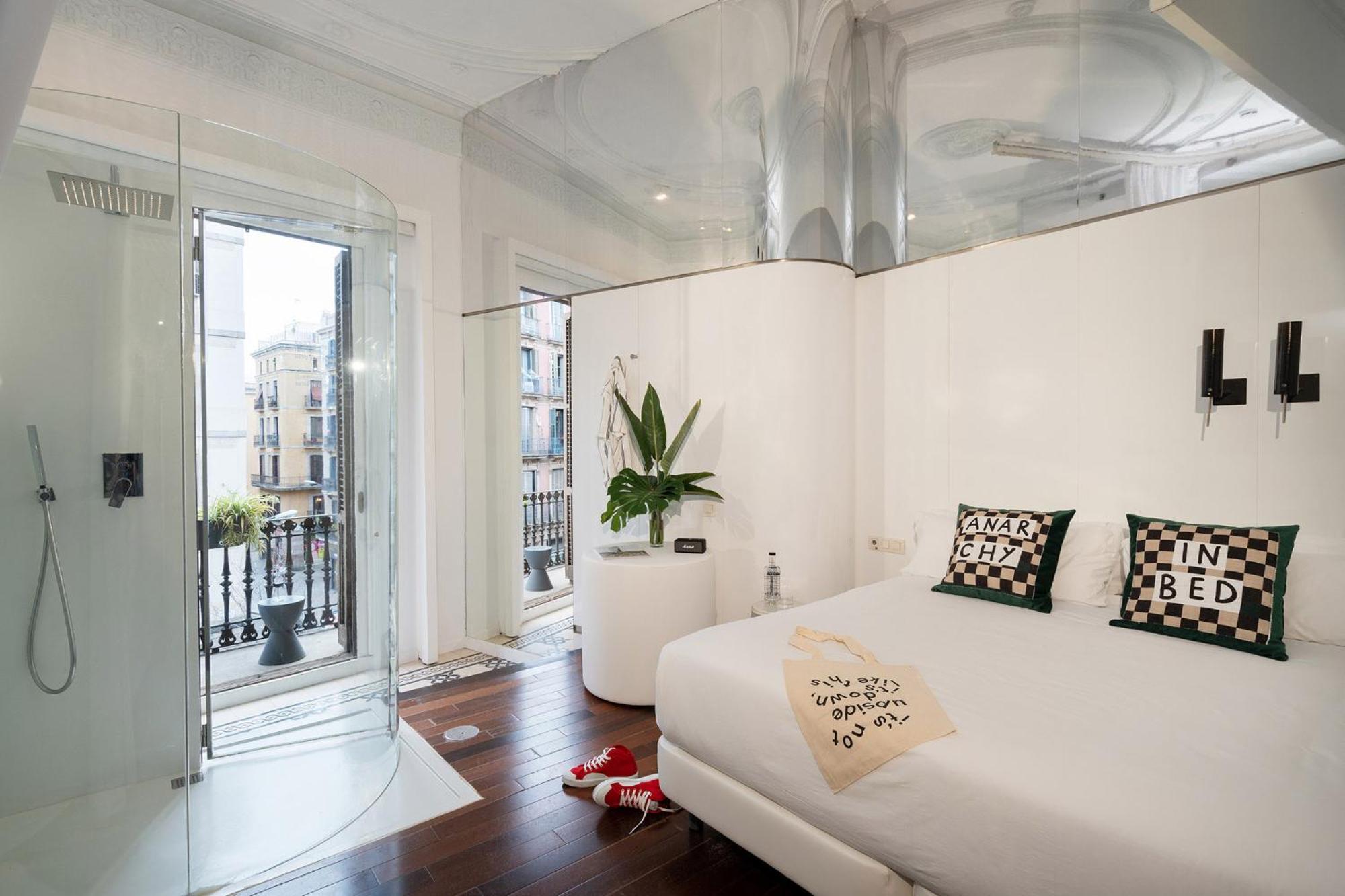 Chic & Basic Born Boutique Hotel Барселона Екстериор снимка