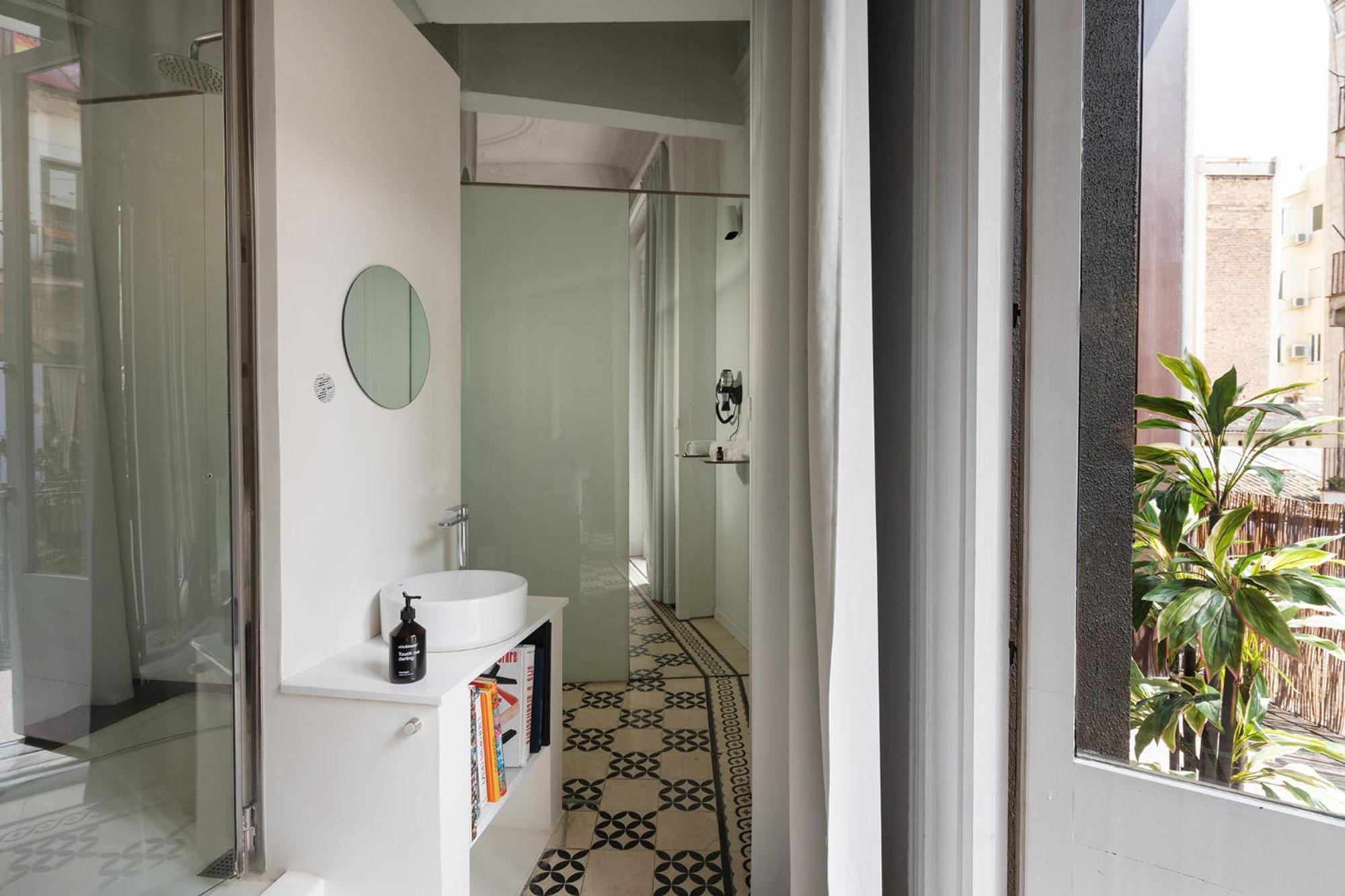 Chic & Basic Born Boutique Hotel Барселона Екстериор снимка